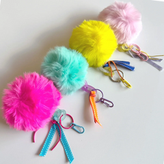 Chaveiro PomPom Colorido - Sônia Rondon