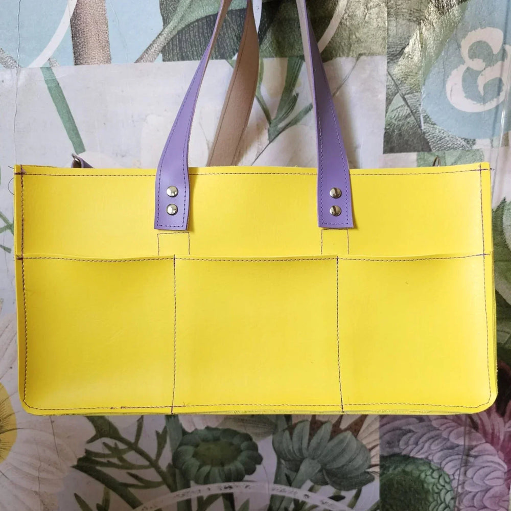 Bolsa Organizadora . Flor-de-Lis - Sônia Rondon