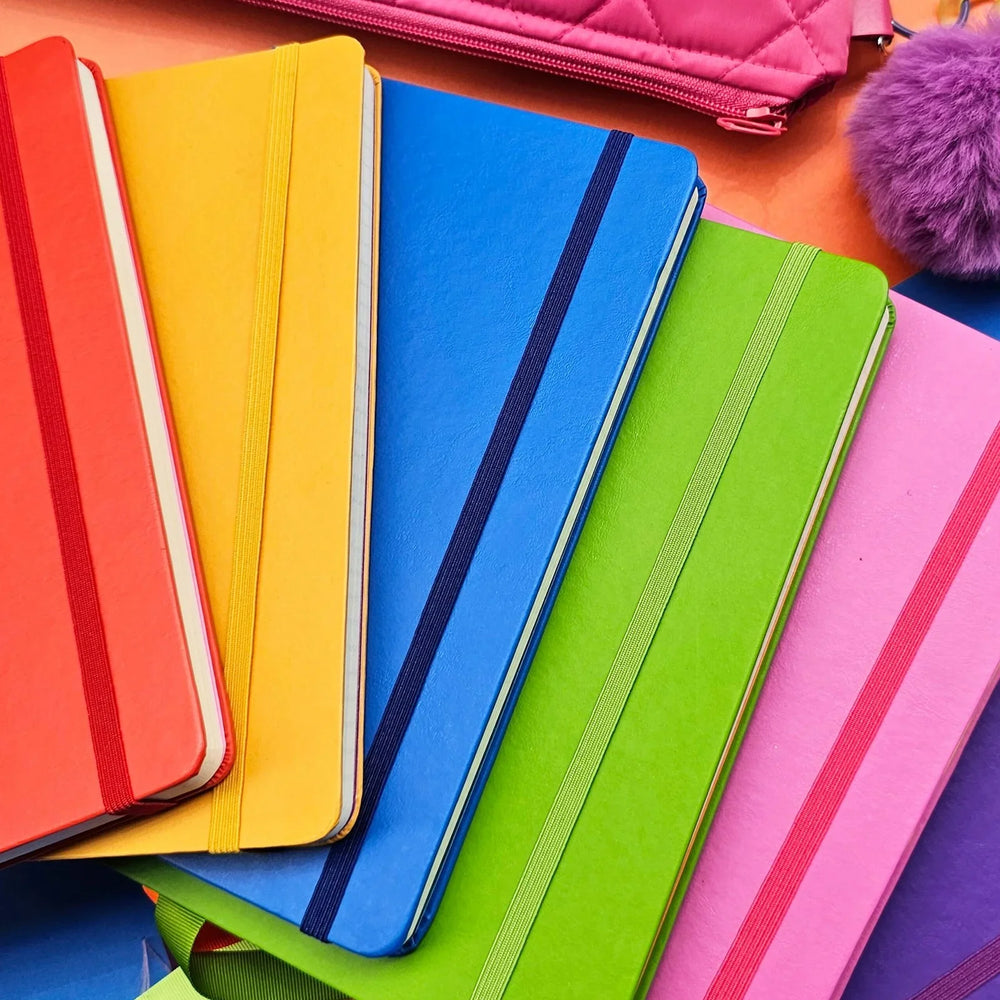 Caderno Capa Dura A5 Folhas Lisas . Desko 01